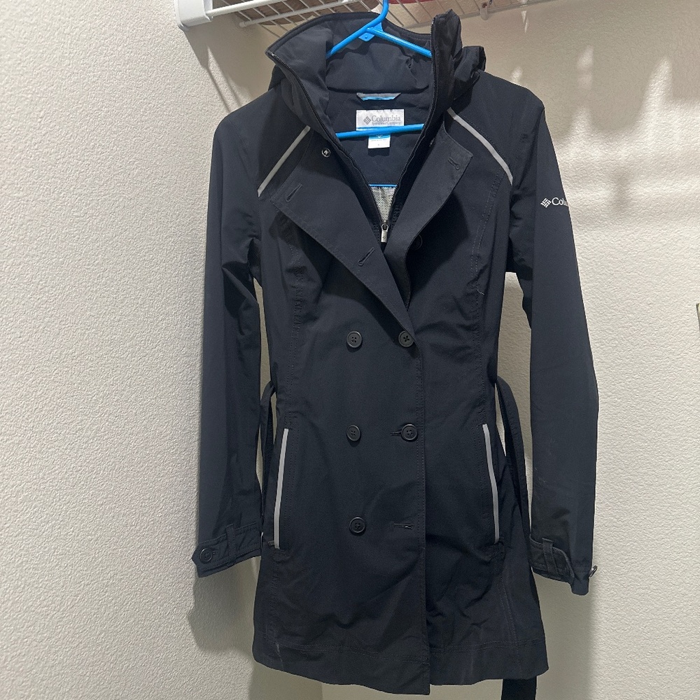 Columbia rain jacket